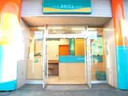 開校2年目のピカピカの学校です☆